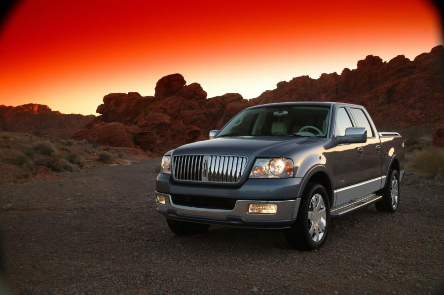  Lincoln Mark LT Concept 2004 года  (фото 7 из 51)